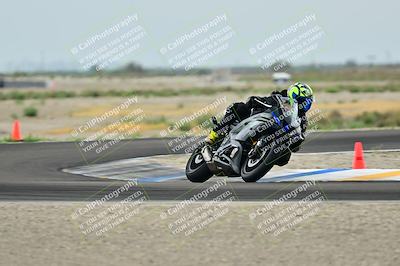 media/Apr-18-2025-TrackDaz (Fri) [[45f5874c44]]/C Group/Session 1 (Turn 7)/